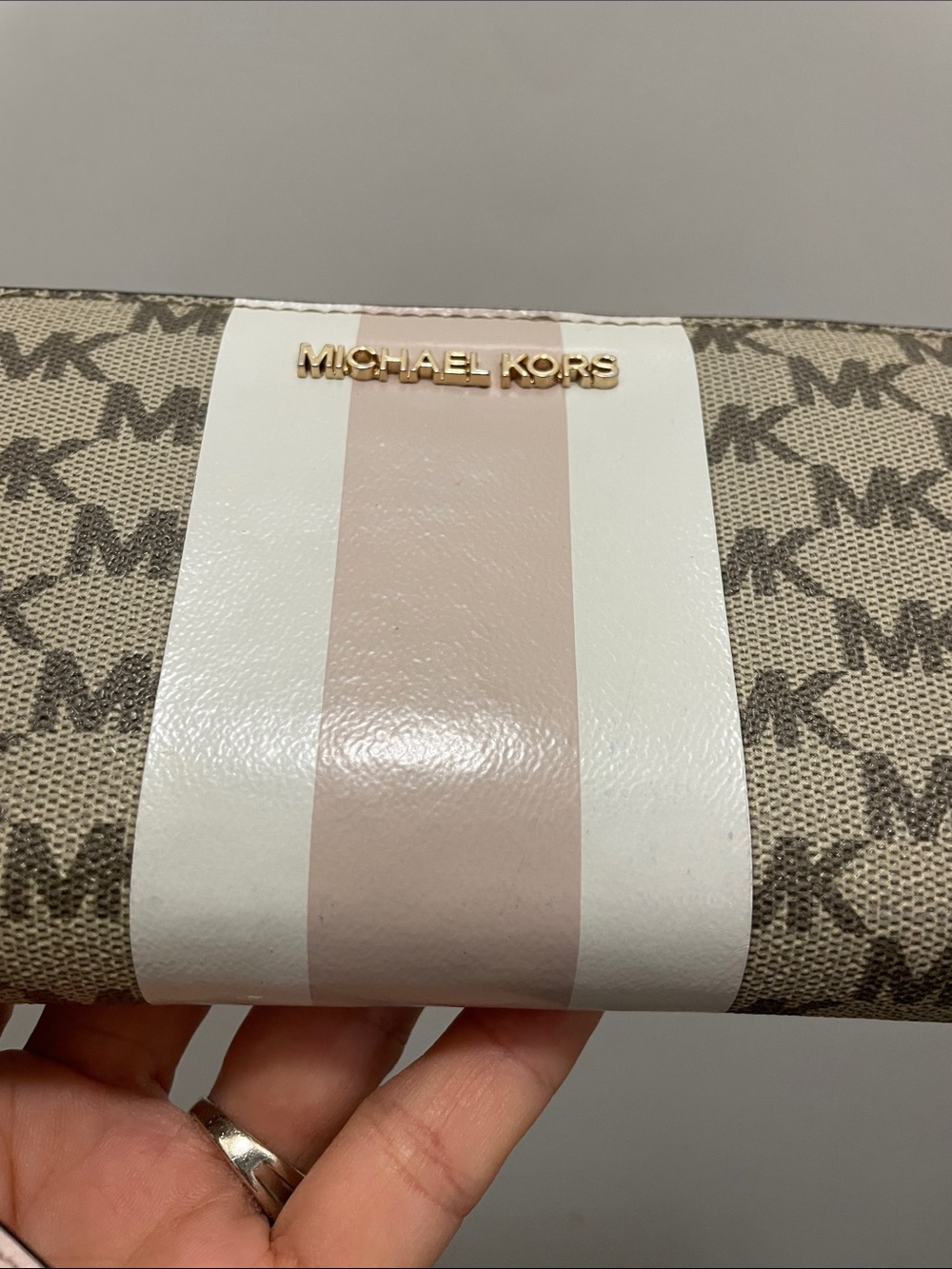 Michael Kors Beige Logo Zip Wallet with Pink & White Center Stripe - Picture 4 of 17